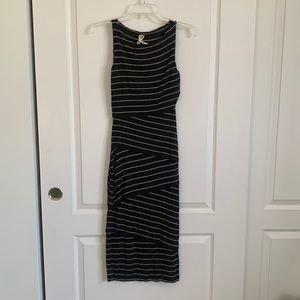 Bailey 44 tiered sleeveless striped column midi dress XS